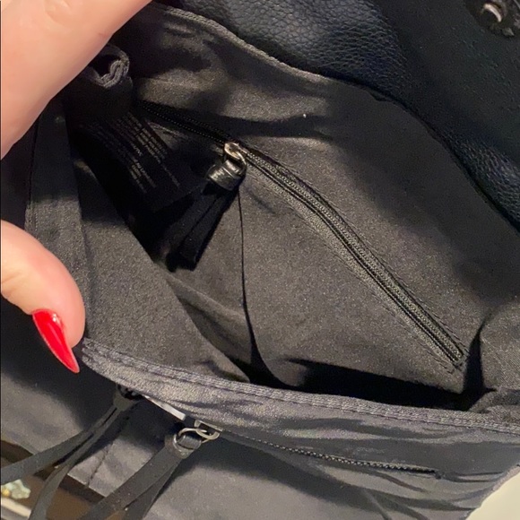 Backpack - Picture 3 of 4